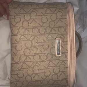 Guess makeup bag